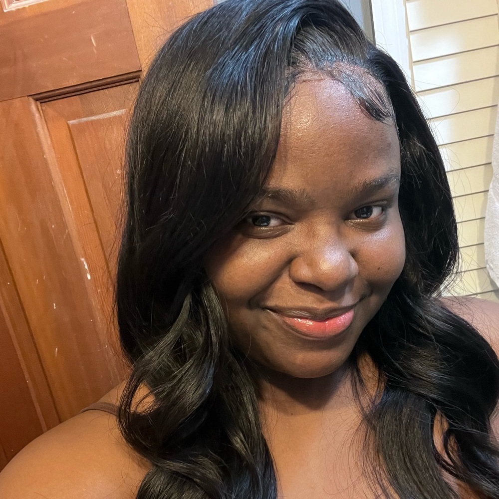 Meet your Posher, Maya